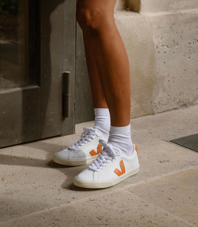 Hommes Veja citrouille blanche en cuir d'esplar chaussures 82NJ693